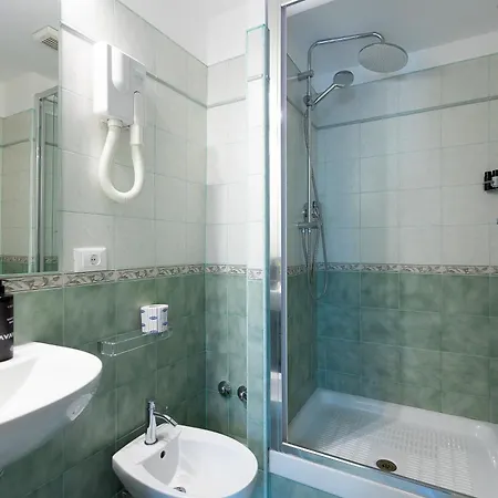 Iron Cityaus Termini Гостевой дом